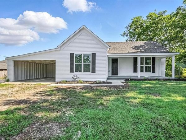 412 3rd Street, Whitesboro, TX 76273