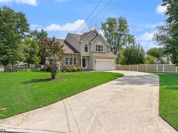 23 Charles Ave, Gloucester, NJ 08012