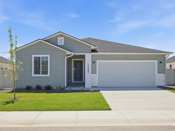 673 W Novak Dr, Emmett, ID 83617