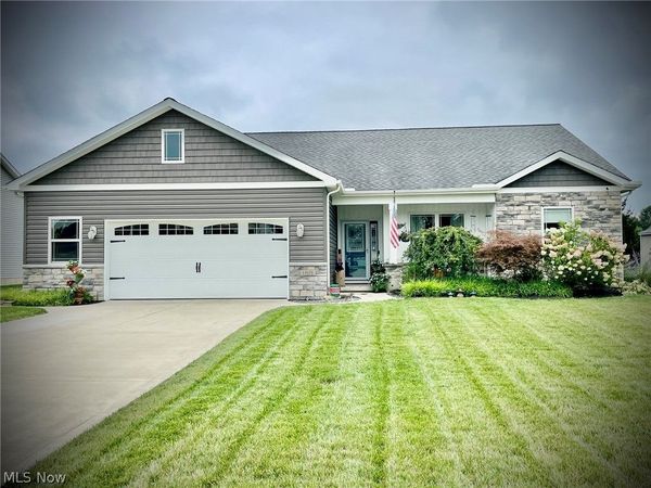 13171 Barrington Drive , Grafton, OH 44044