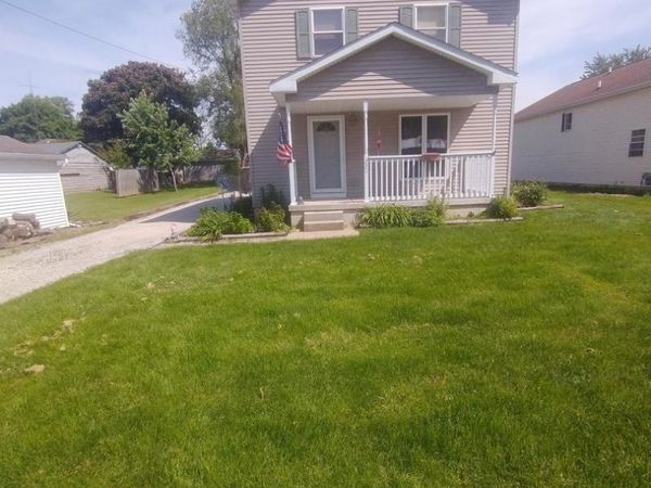 221 E Scott Street, Seneca, IL 61360