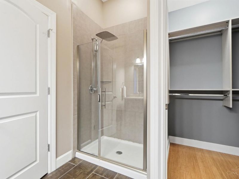 558 Milton Street, Cincinnati, OH 45202 Photo 25
