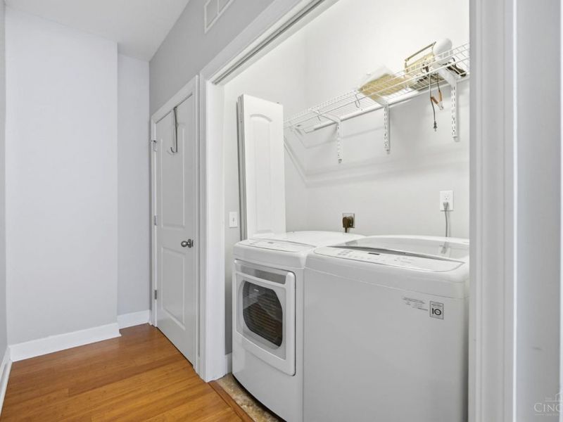 558 Milton Street, Cincinnati, OH 45202 Photo 28