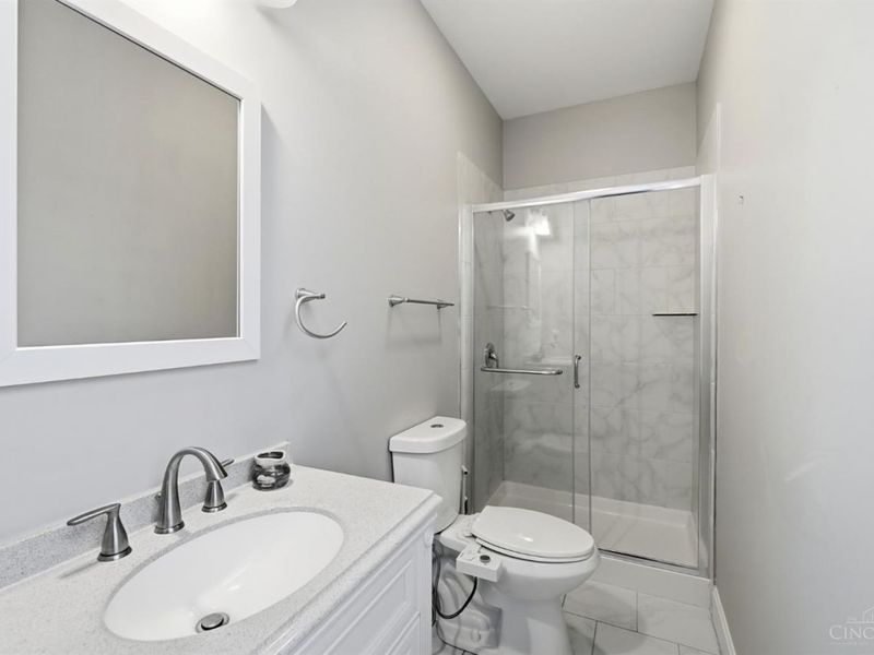 558 Milton Street, Cincinnati, OH 45202 Photo 30