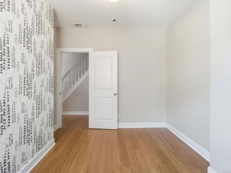 558 Milton Street, Cincinnati, OH 45202 Photo 33