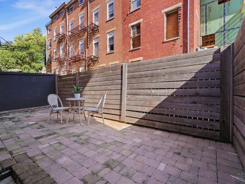 558 Milton Street, Cincinnati, OH 45202 Photo 45