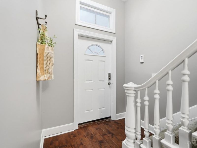 558 Milton Street, Cincinnati, OH 45202 Photo 7