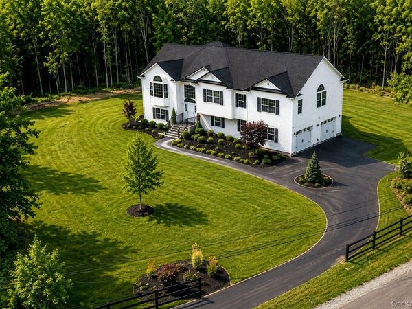 7 Cottage Road , Hopewell Junction, NY 12533