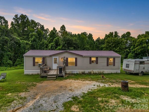 588 Hog Pen Branch Road , Mooresboro, NC 28114