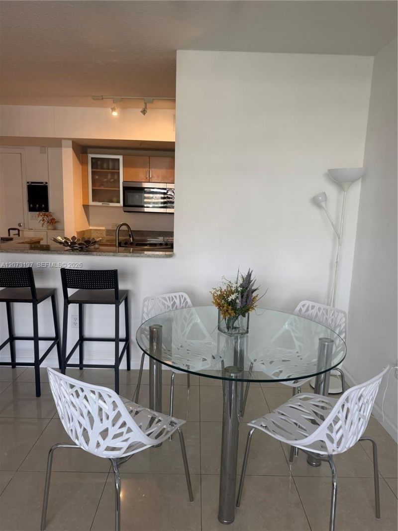 2775 NE 187th St, Unit 419, Aventura, FL 33180 Photo