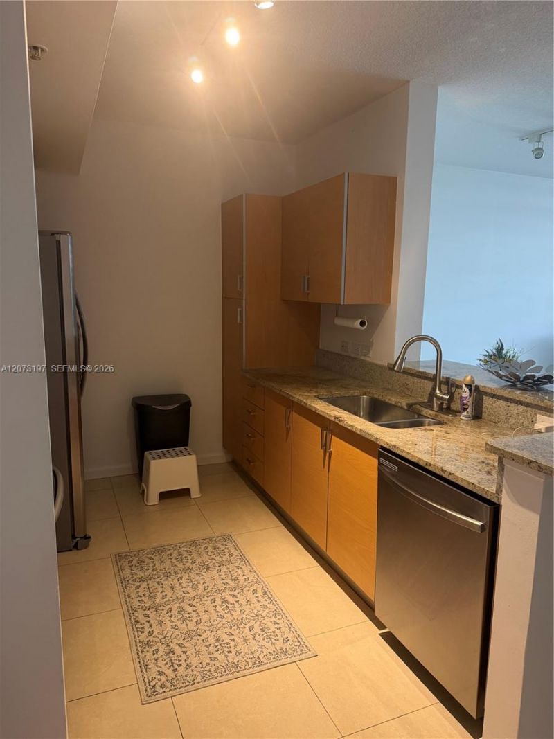 2775 NE 187th St, Unit 419, Aventura, FL 33180 Photo
