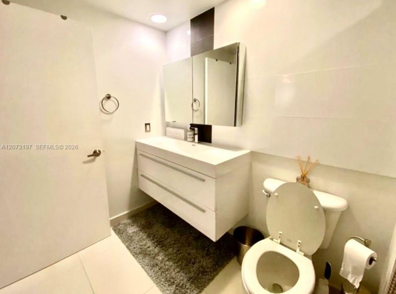 2775 NE 187th St , Unit 419, Aventura, FL 33180 Photo