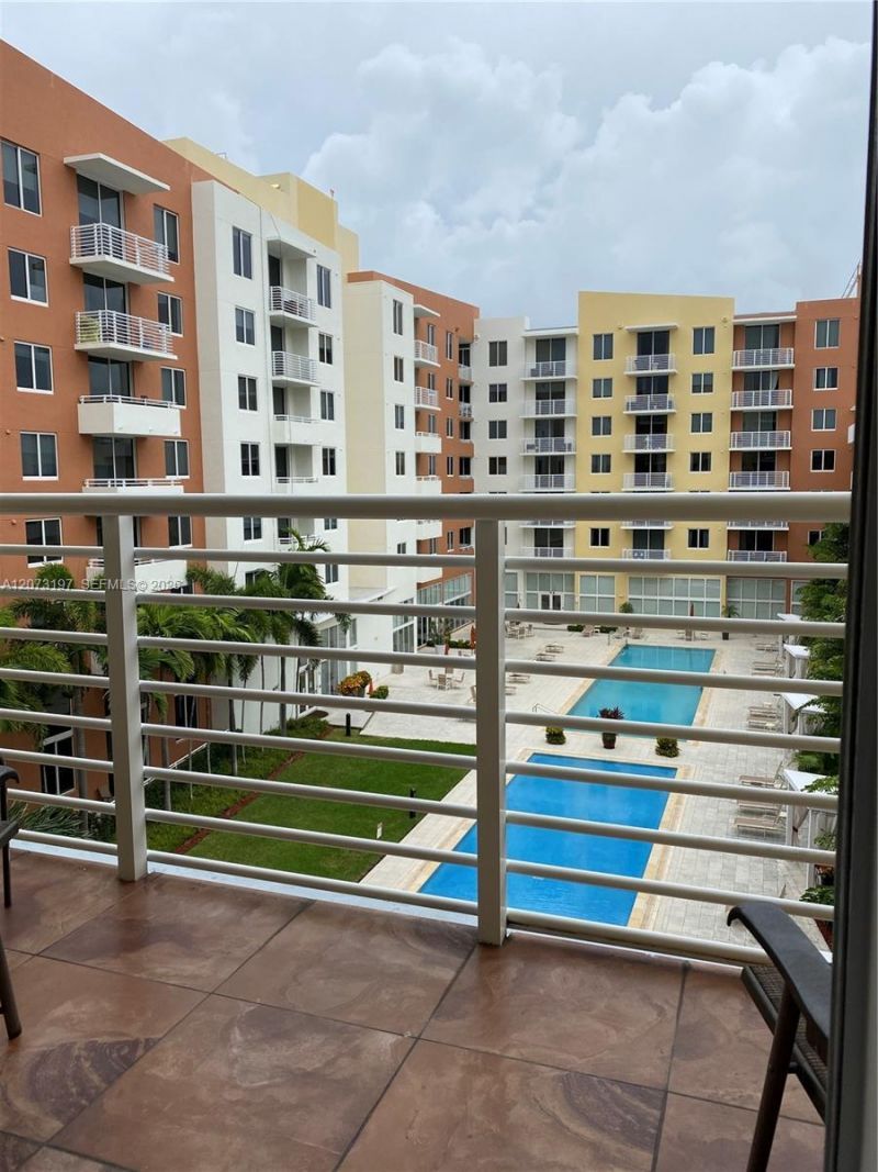 2775 NE 187th St , Unit 419, Aventura, FL 33180 Photo