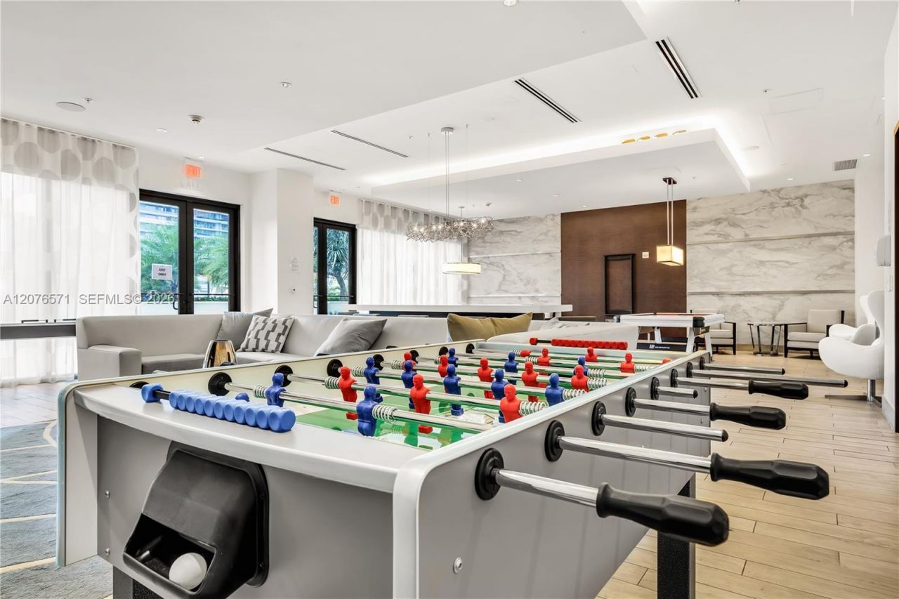 999 SW 1st Ave, Unit 1114, Miami, FL 33130 Photo