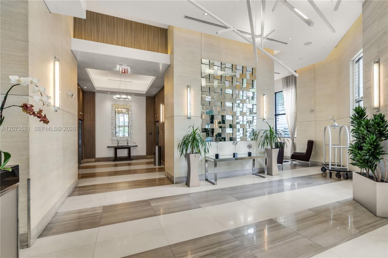 999 SW 1st Ave, Unit 1114, Miami, FL 33130 Photo