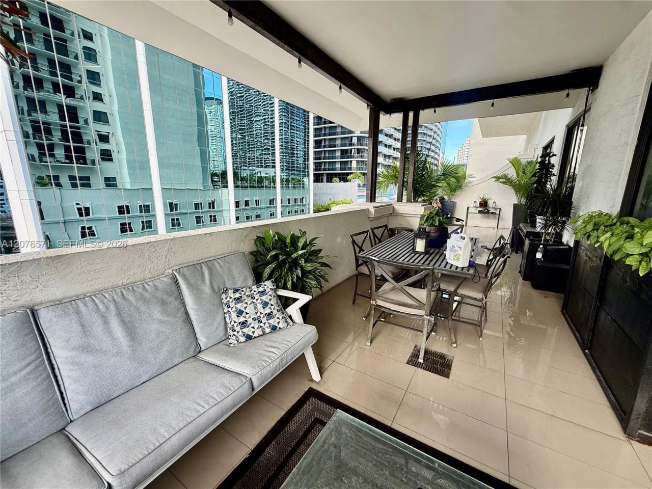 999 SW 1st Ave, Unit 1114, Miami, FL 33130 Photo