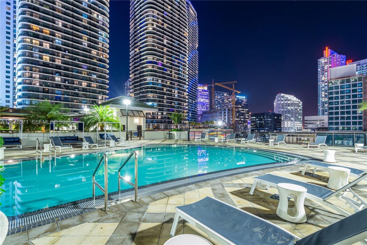 999 SW 1st Ave, Unit 1114, Miami, FL 33130 Photo