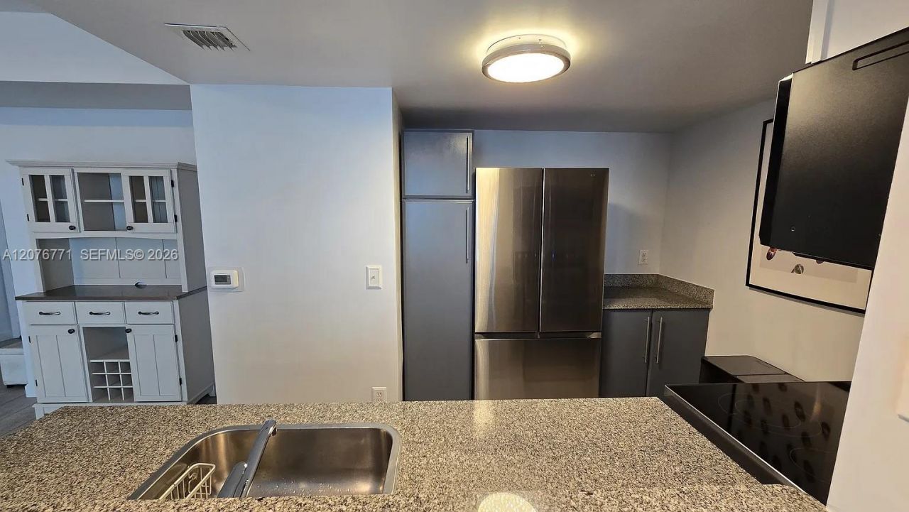 275 NE 18th St , Unit PH-10, Miami, FL 33132 Photo