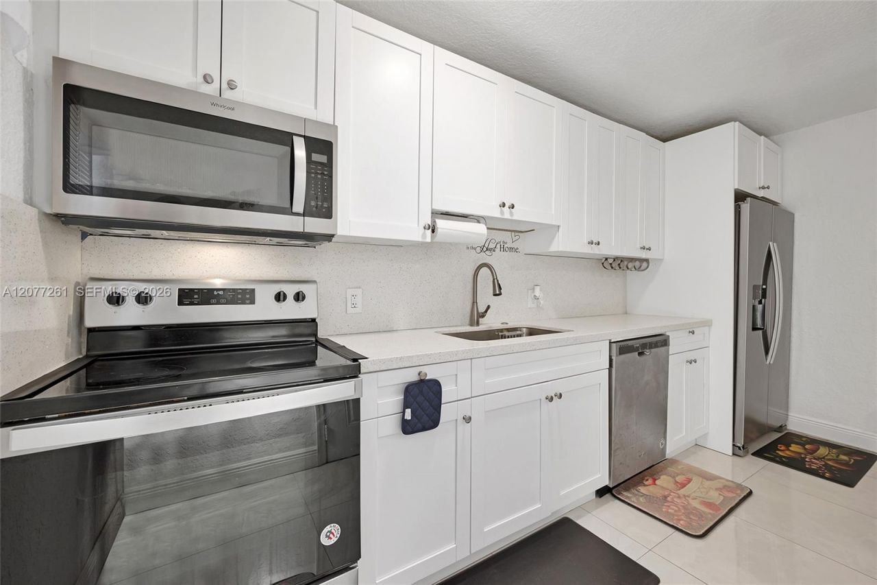 2420 NW 22nd Rd , Fort Lauderdale, FL 33311 Photo