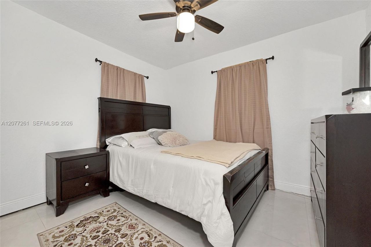2420 NW 22nd Rd , Fort Lauderdale, FL 33311 Photo