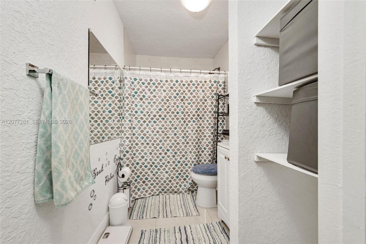 2420 NW 22nd Rd , Fort Lauderdale, FL 33311 Photo