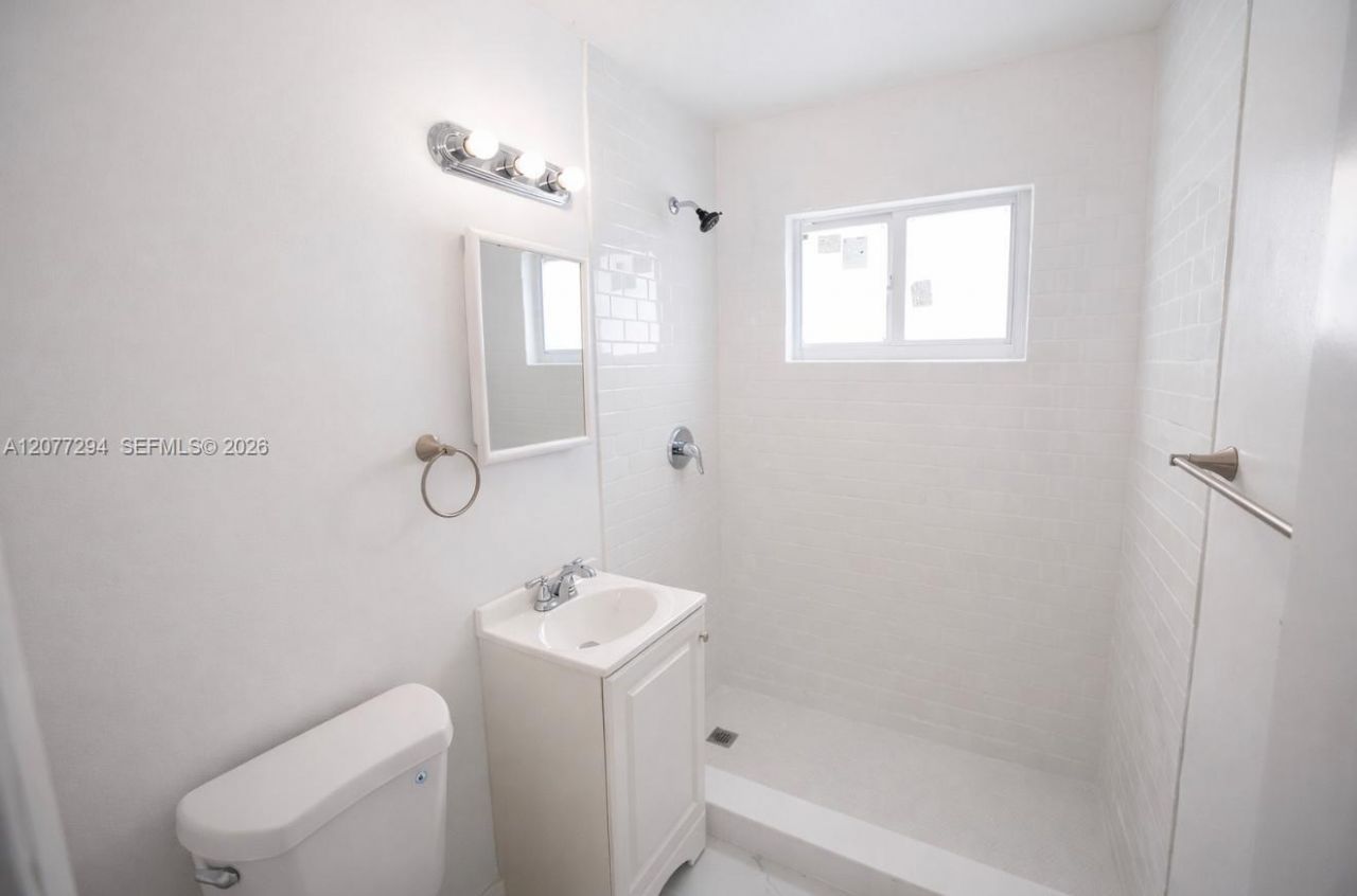 1070 NE 80th St , Unit 2, Miami, FL 33138 Photo