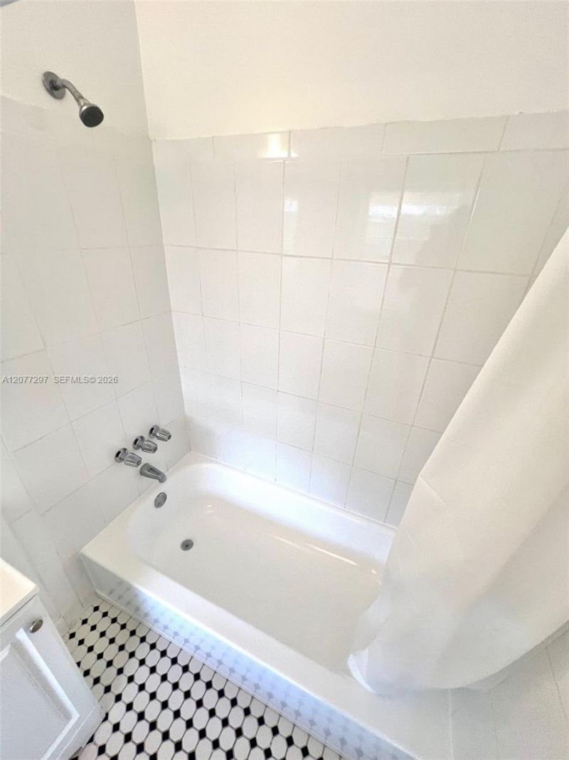 700 NE 85th St , Unit 14, Miami, FL 33138 Photo