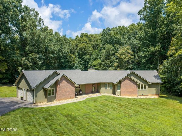 2082 Ridgewood Drive, Jefferson City, TN 37760
