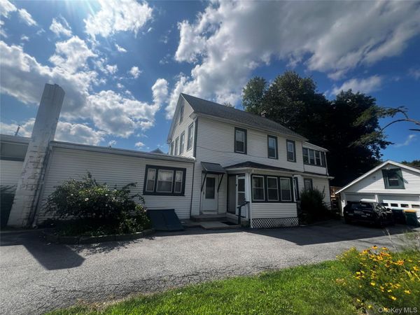 29 Lake Street , Poughkeepsie, NY 12601