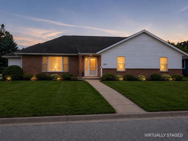 1101 Linden St, Decorah, IA 52101