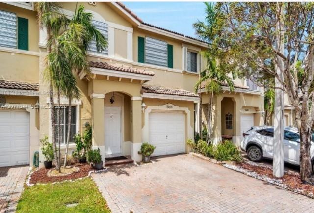 5614 NW 112th Pl, Doral, FL 33178 Main Photo