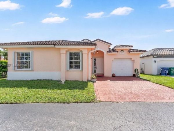 8021 SW 158th Pl, Miami, FL 33193
