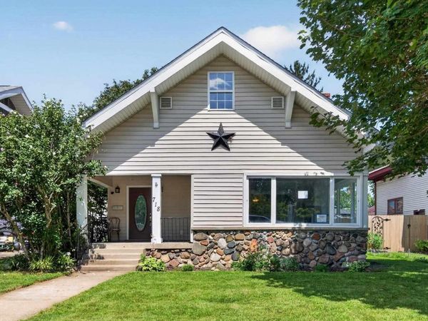 718 W NELSON Street, Marion, IN 46952