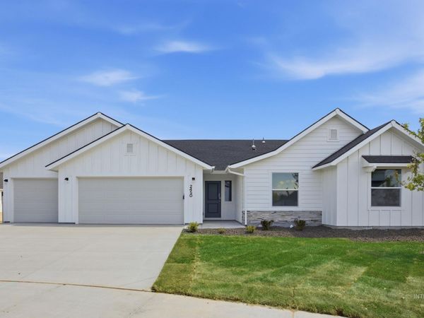 1325 Sunday River St, Middleton, ID 83644
