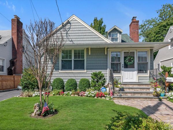 58 Alexine Avenue , East Rockaway, NY 11518