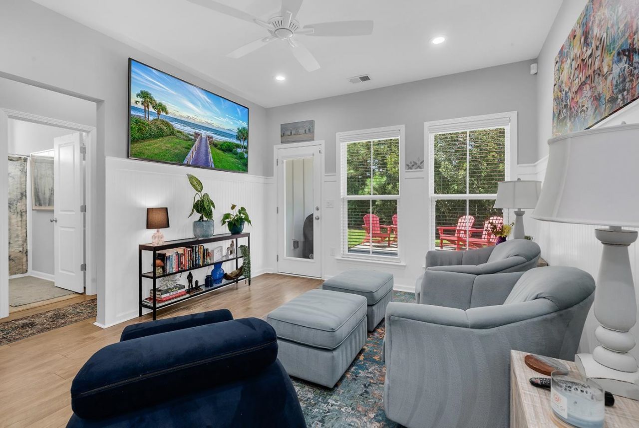 301 Splendor Circle  Photo 31