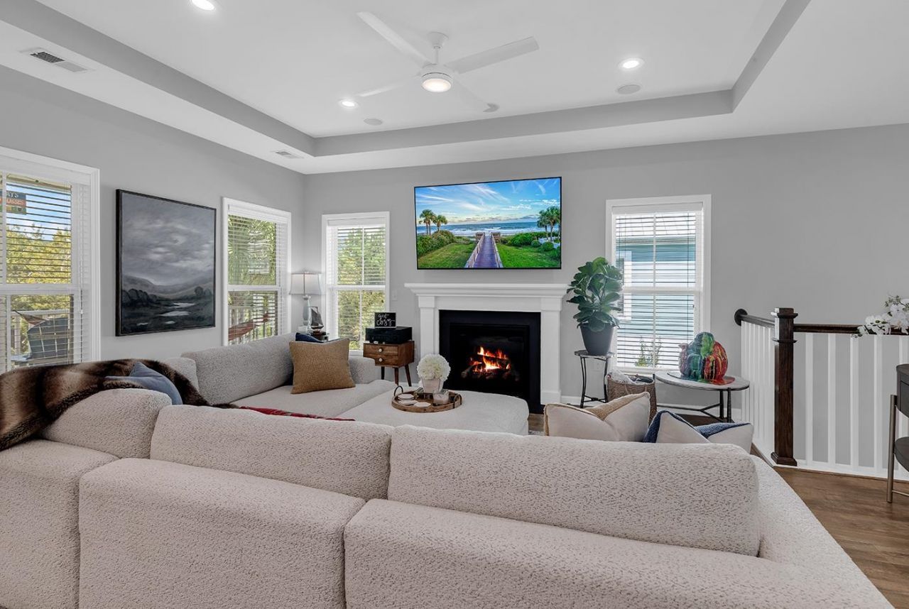 301 Splendor Circle  Photo 9