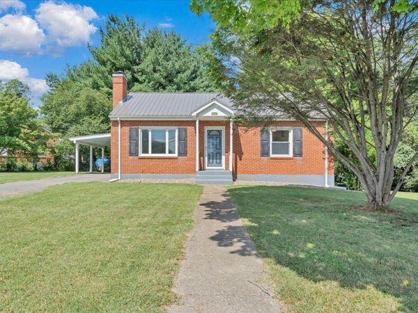 3452 Oaklawn AVE NW, Roanoke, VA 24012