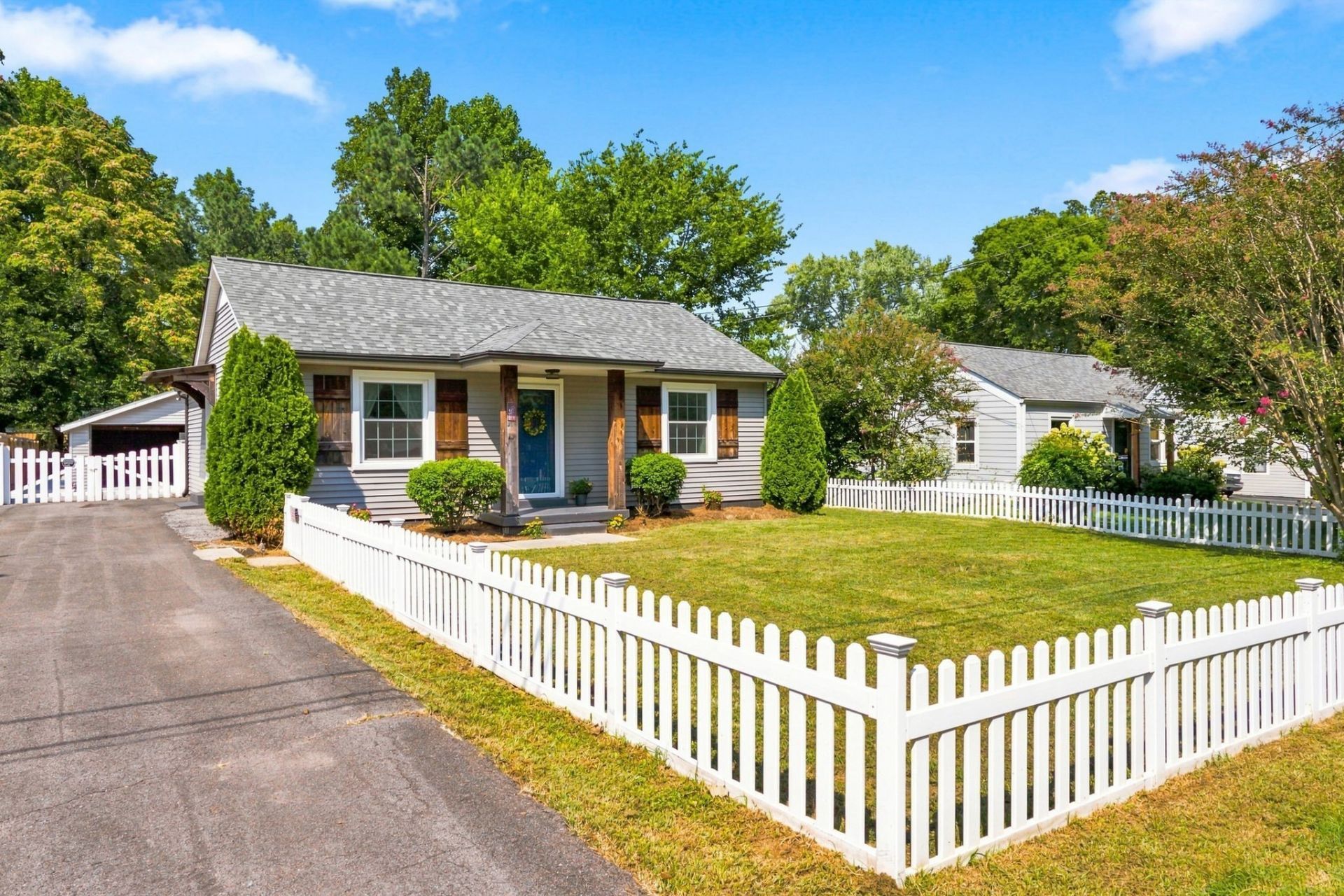 422 Green Acres Dr, Franklin, TN 37064 Main Photo