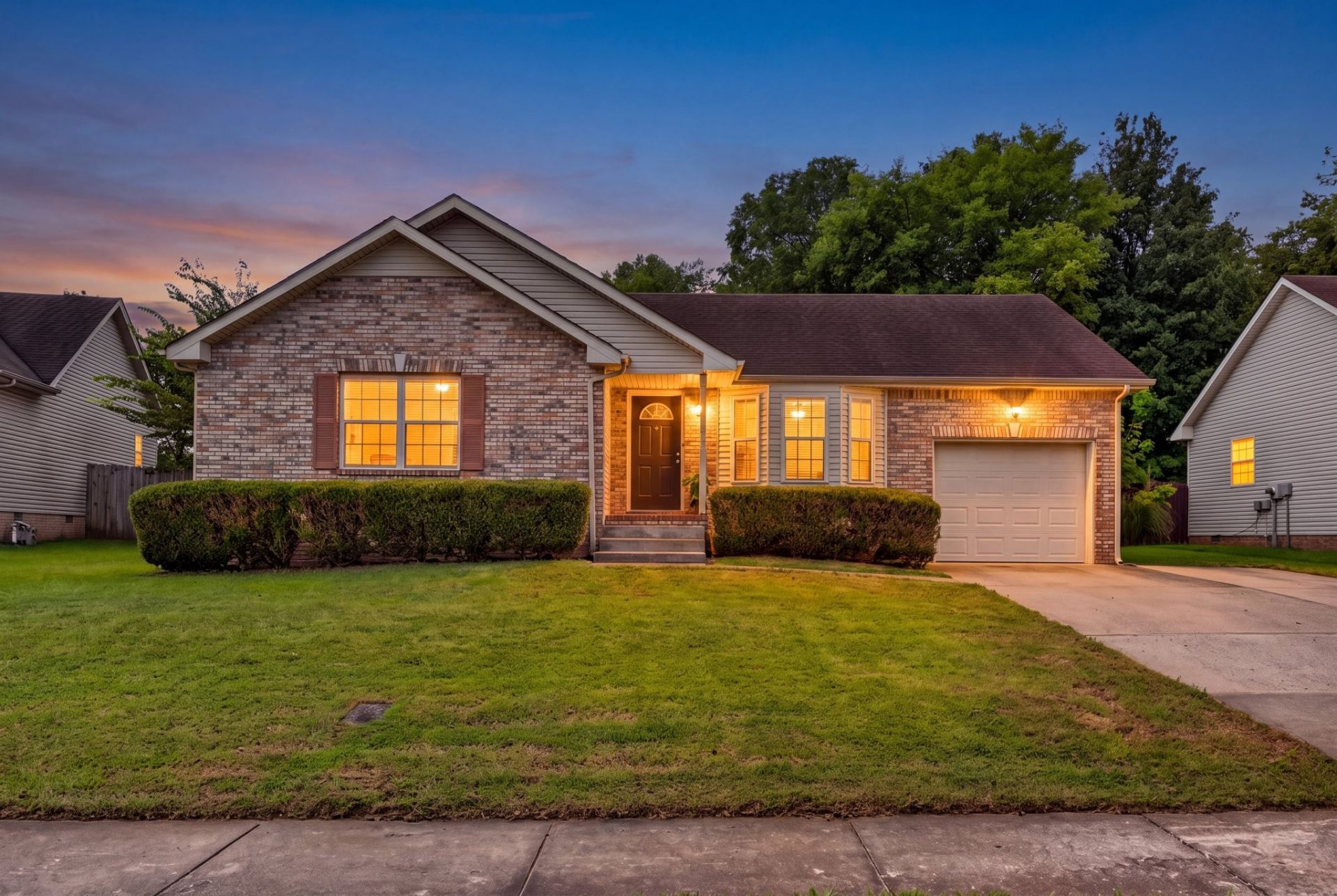 3259 Veranda Cir, Clarksville, TN 37042 Main Photo