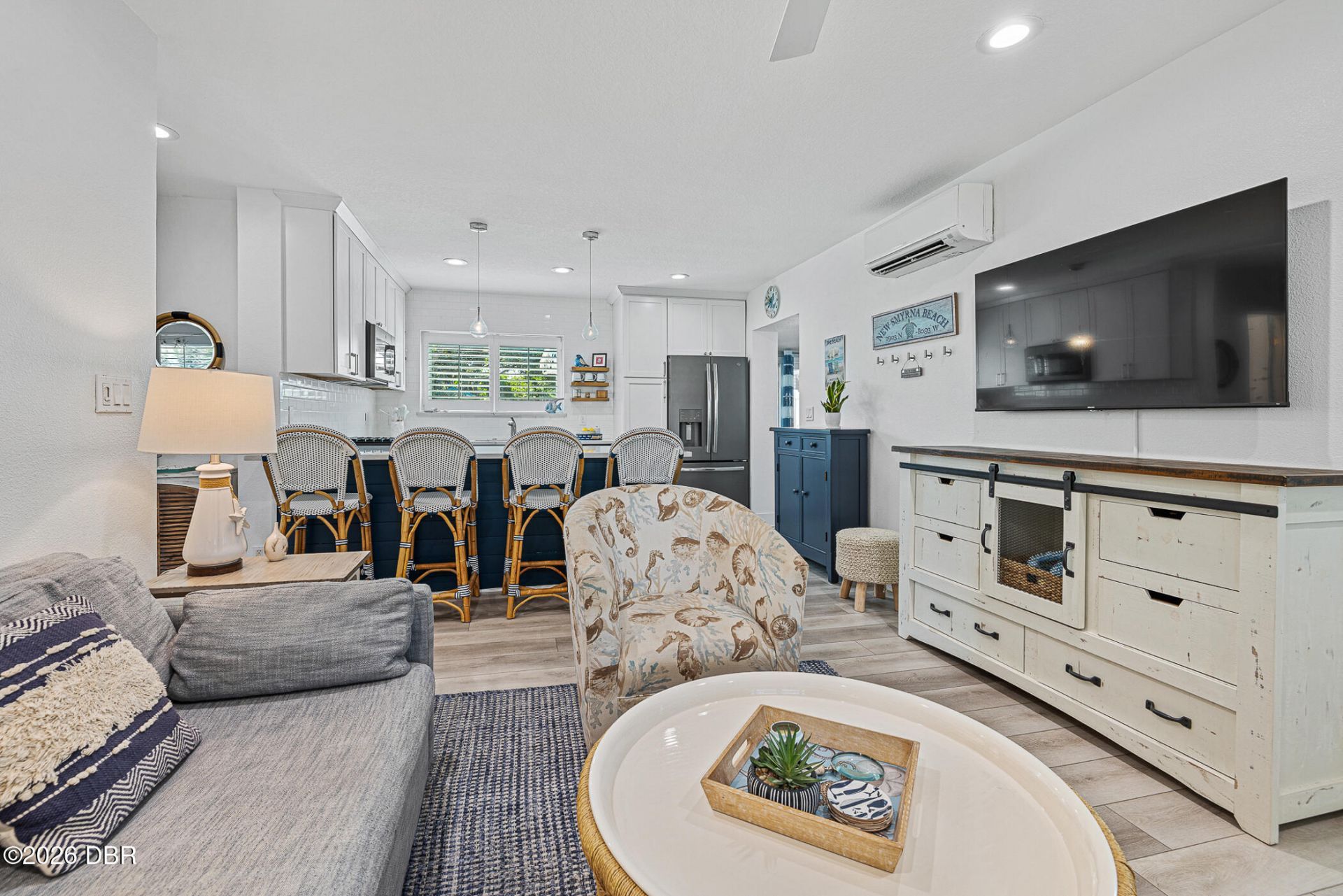 839 E 10th Avenue, New Smyrna Beach, FL 32169 Photo