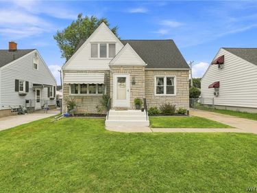 67 June Road , Buffalo, NY 14217
