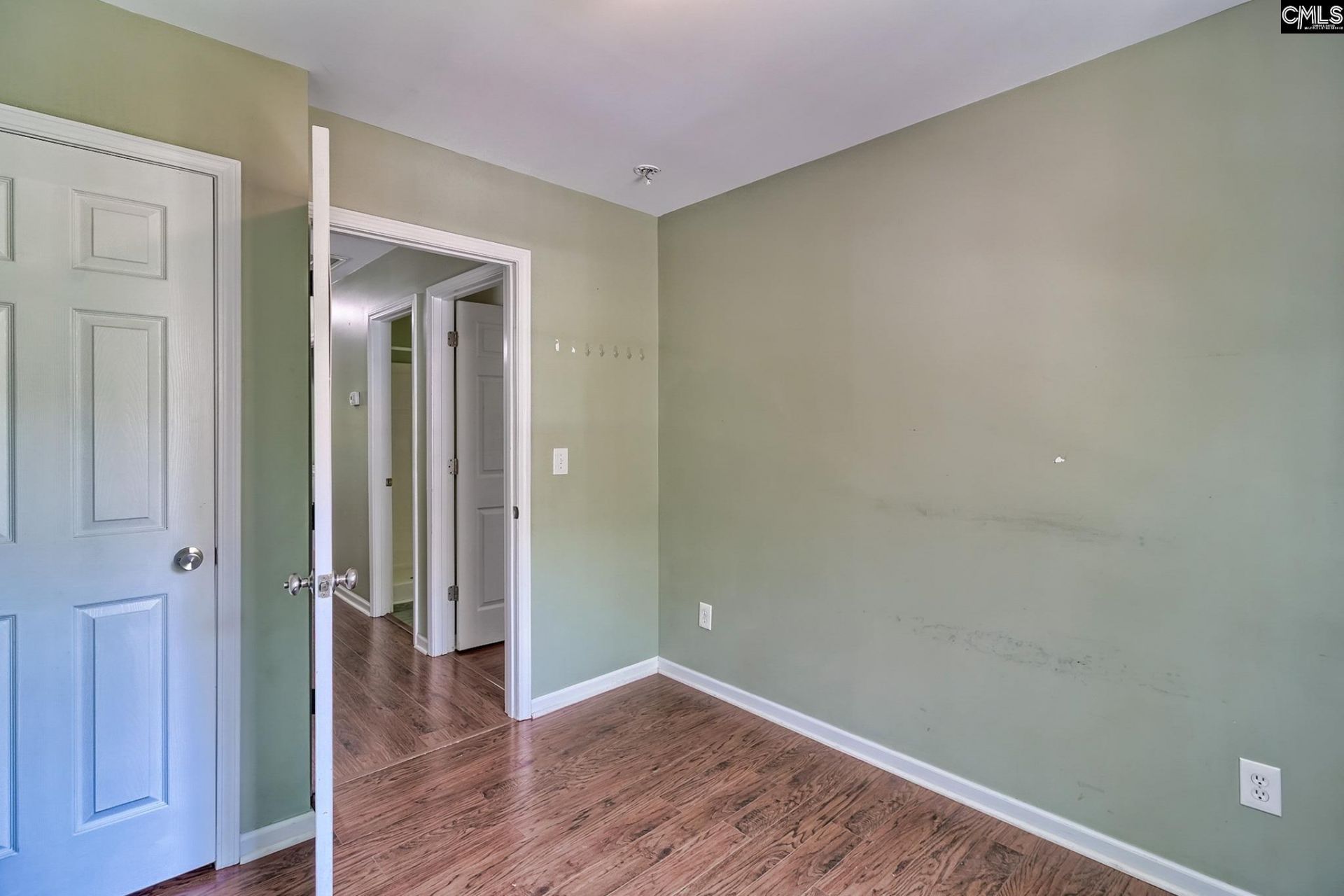 110 Williams Street  Photo 27