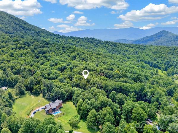 111 Walkertown Road , Black Mountain, NC 28711