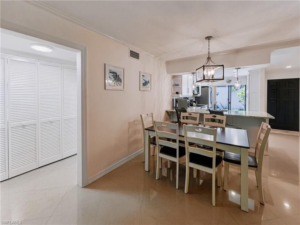 3370 10th St N, Unit 1304, Naples, FL 34103 Photo