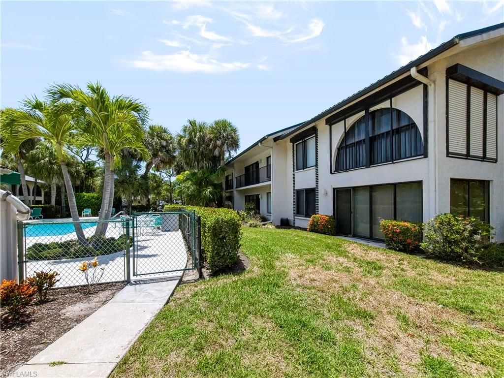 3370 10th St N, Unit 1304, Naples, FL 34103 Photo
