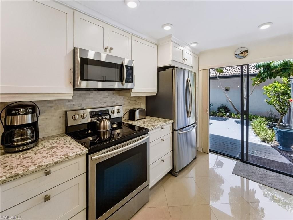 3370 10th St N, Unit 1304, Naples, FL 34103 Photo