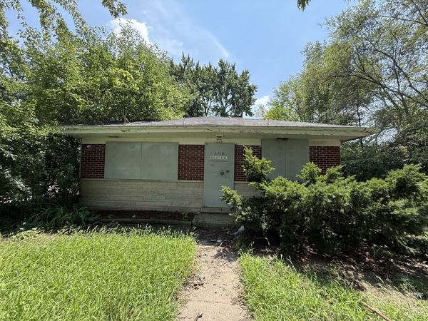 1513 Kasten Drive , Dolton, IL 60419