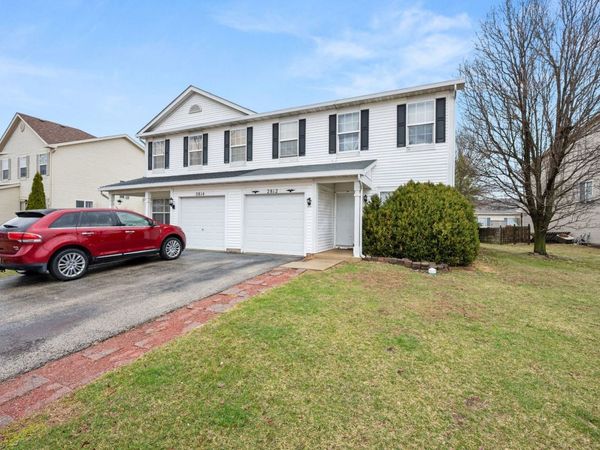 2812 Rebecca Court , Montgomery, IL 60538