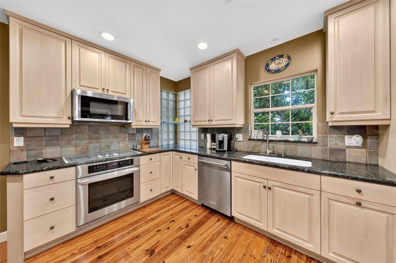 20368 The Granada, Dunnellon, FL 34432 Photo